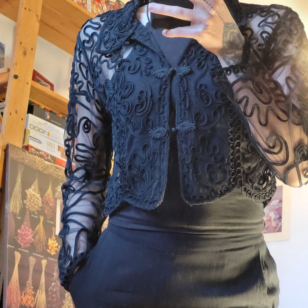 Asian inspired lace embroidered sheer cardigan - M - Picture 2 of 7